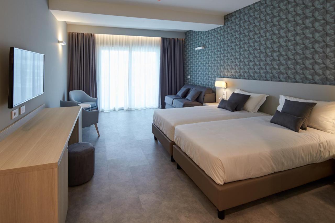 Отель Aldiana Club Calabria Виллапьяна Экстерьер фото