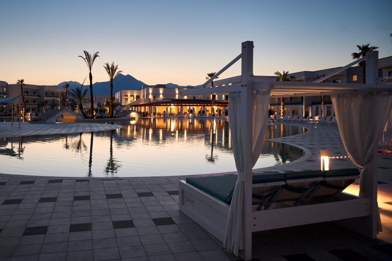 Отель Aldiana Club Calabria Виллапьяна Экстерьер фото